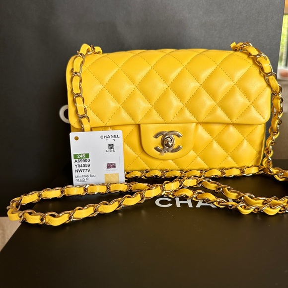 FULL SET - CHANEL Classic Rectangle Mini (Yellow with Champagne Gold HW) - Picture 4 of 17